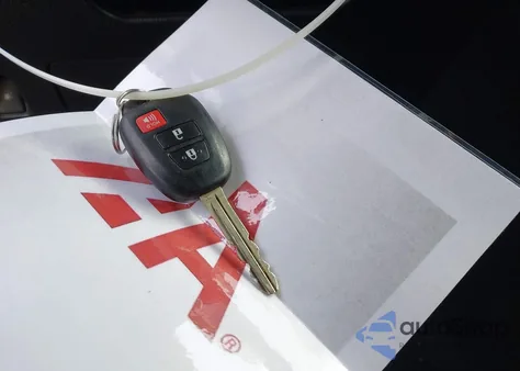 2015 Toyota Highlander Le V6 из США, поврежденный, VIN 5TDZKRFH8FS048354